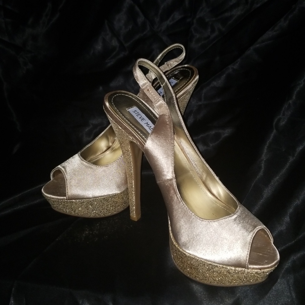 Woman's Shoes